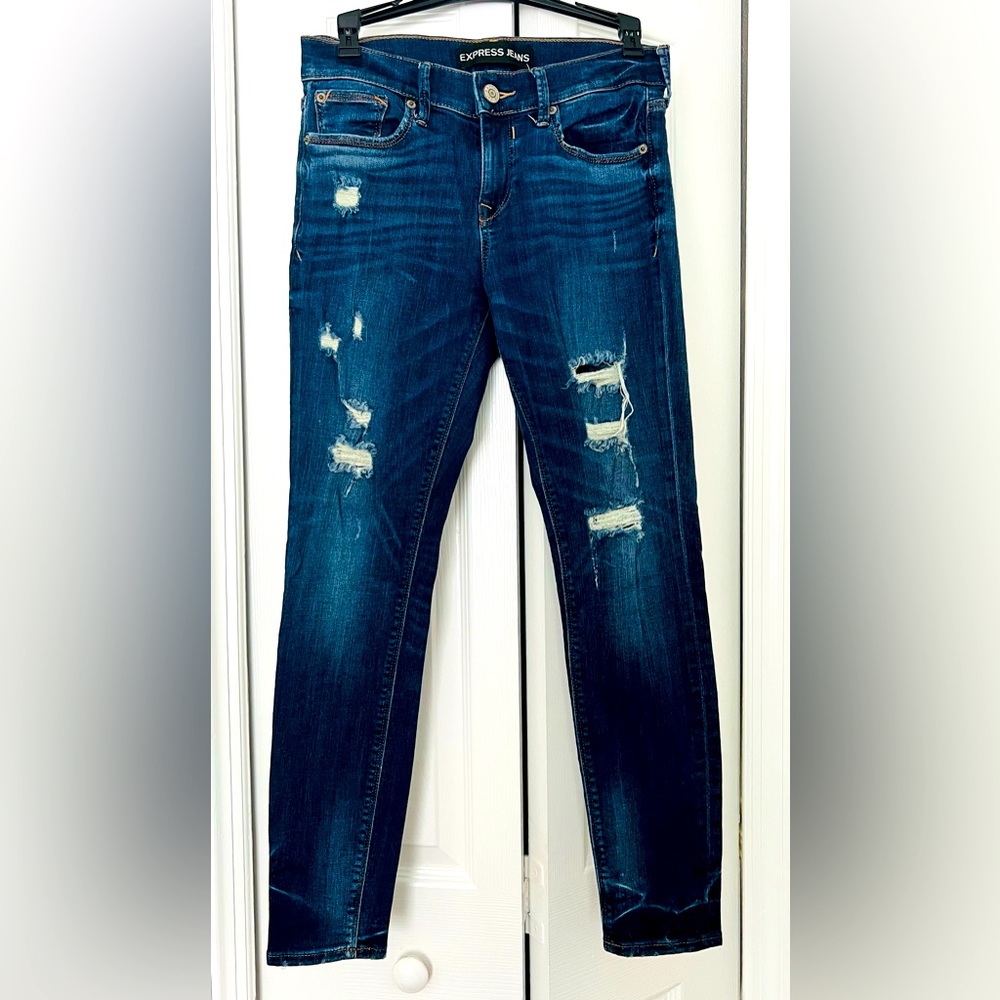 MID RISE STRETCH | Ripped Jeans